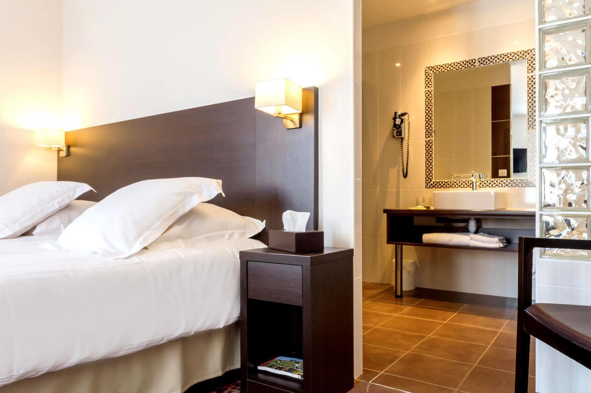La Rose Hotel Julienas Ngoại thất bức ảnh